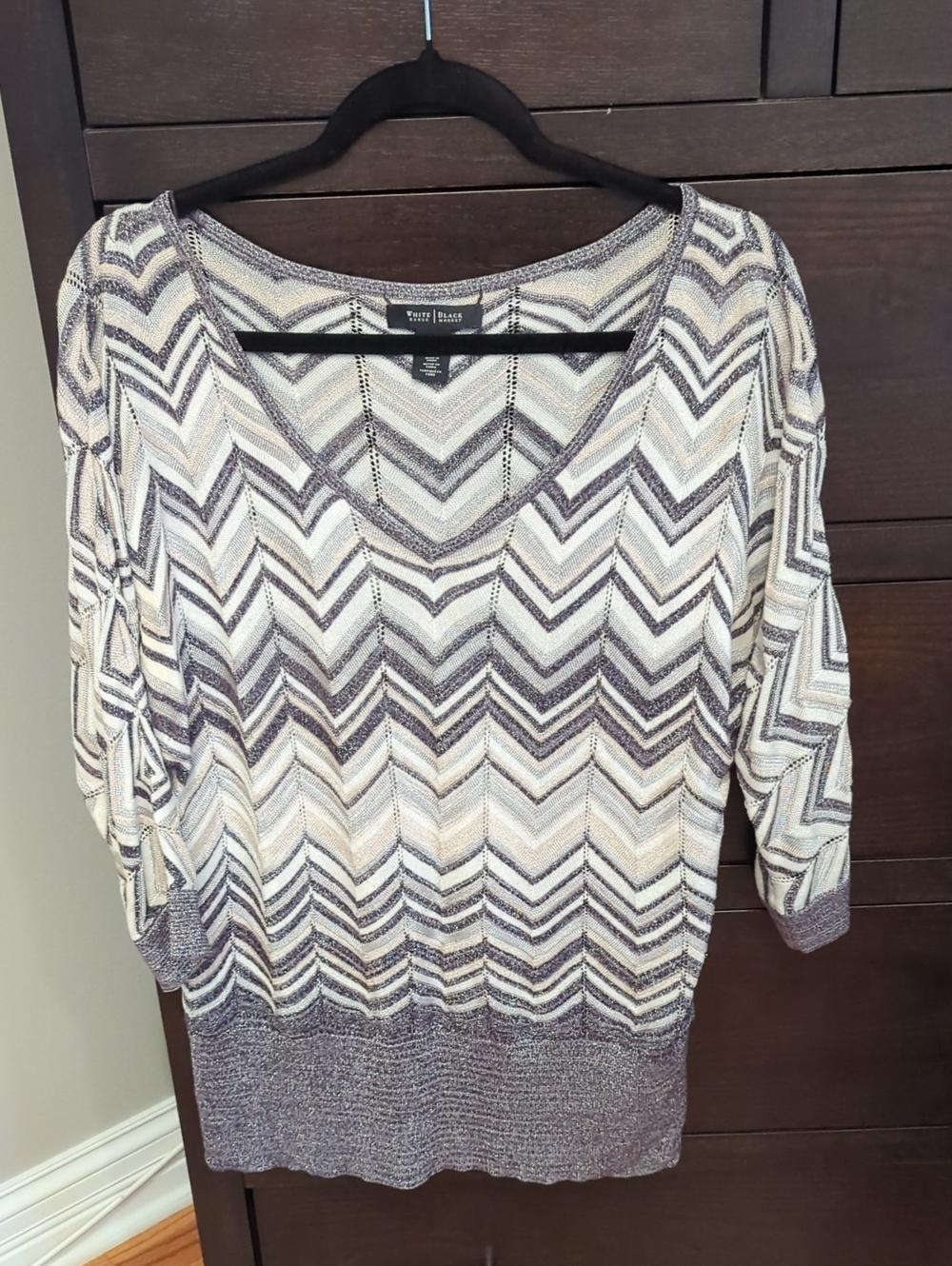 White House Black Market Chevron V‑Neck Knit Top in White and Gray